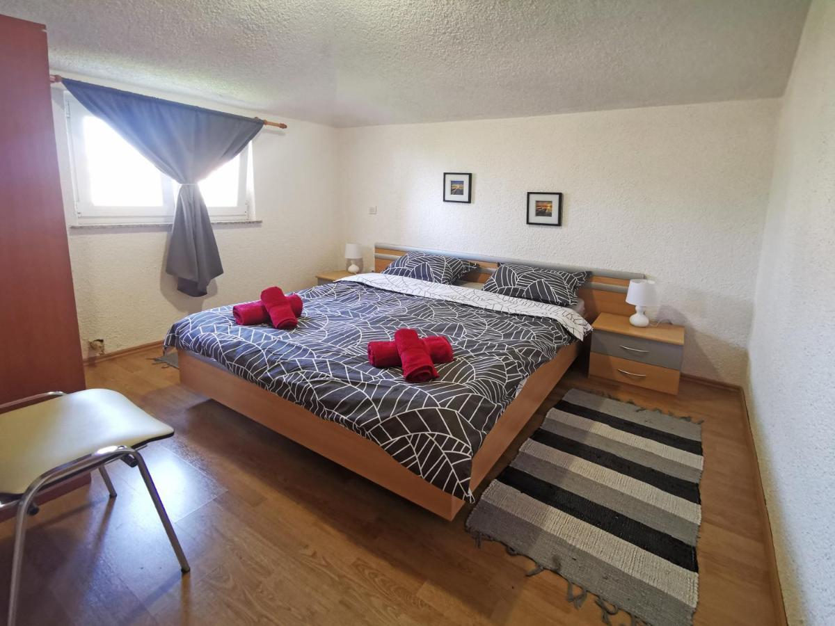 Apartman Luna Sveti Lovreč Pazenatički Kültér fotó