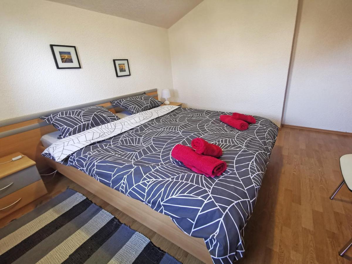 Apartman Luna Sveti Lovreč Pazenatički Kültér fotó