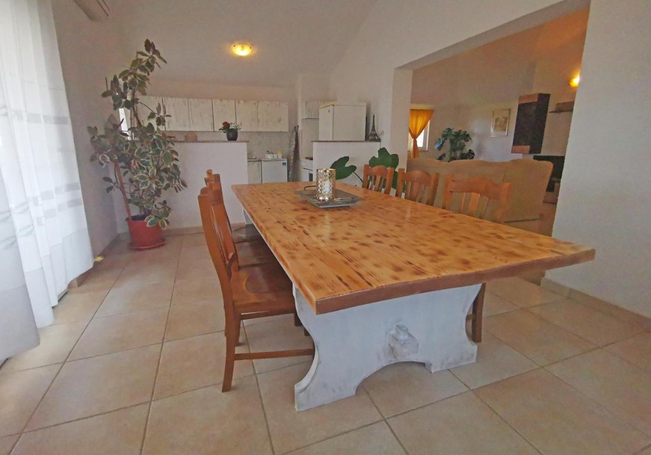 Apartman Luna Sveti Lovreč Pazenatički Kültér fotó
